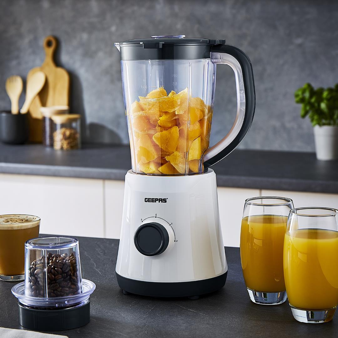 Mastering Your Kitchen with the BLACK+DECKER Countertop Blender with 5-Cup Glass Jar