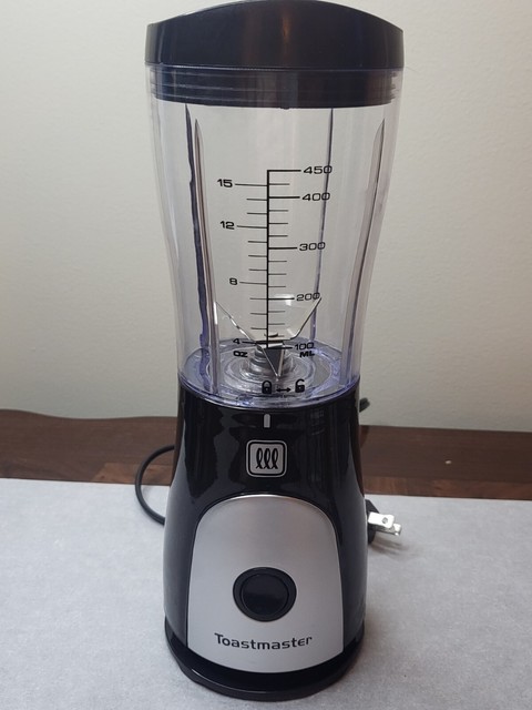 Master Your Kitchen with the BLACK+DECKER BL2010BG Blender